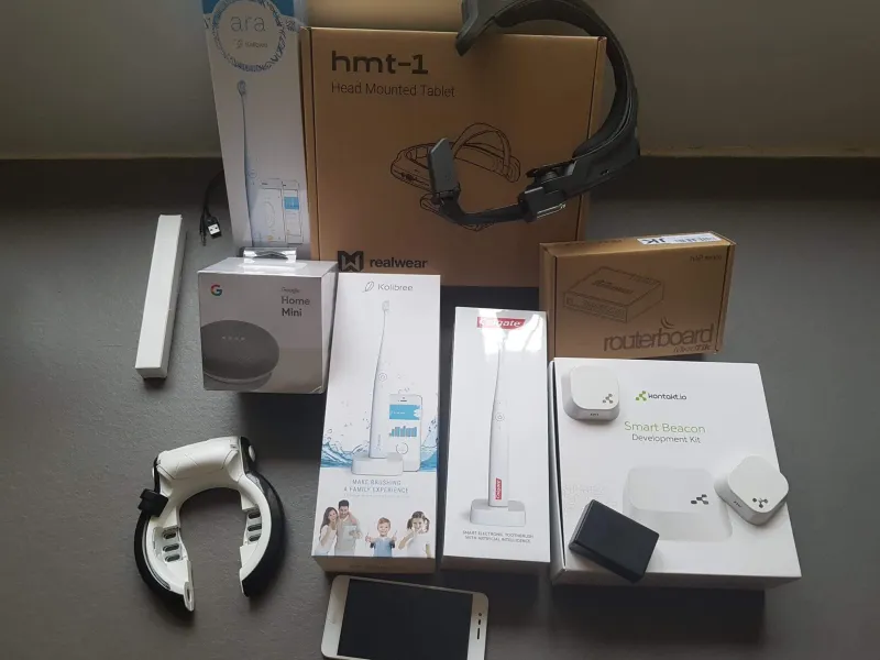 Objets connectés de mes projets : brosses à dents, cadenas de vélo, casque RealWear, capteurs